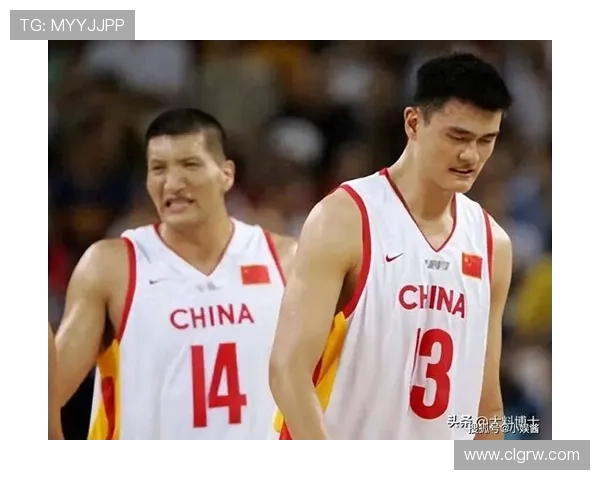 保罗与姚明携手共创传奇时刻重温NBA辉煌岁月 保罗与姚明携手共创传奇时刻重温NBA辉煌岁月